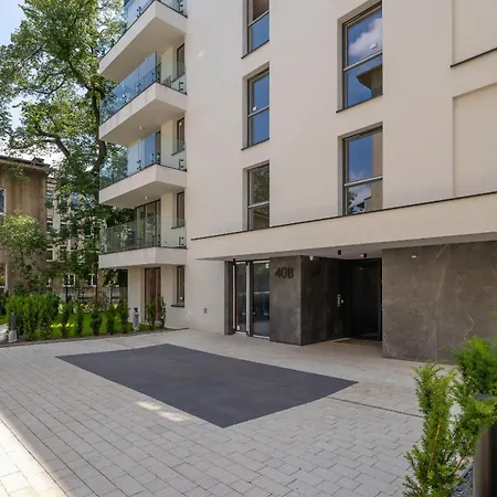 Klimatyzowany Apartament W Centrum Krakowa Z Parkingiem I Biurkiem By Renters Prestige-2